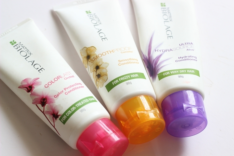 Matrix Biolage Conditioners Review - UltraHydraSource, SmoothProof,  ColorLast - CurlsandBeautyDiary