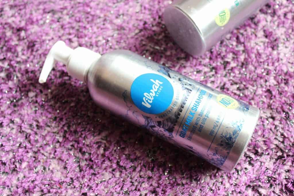 Vilvah Goatmilk Shampoo & Conditioner Review - image vilvah-shampoo-review-1024x683 on https://www.curlsandbeautydiary.com